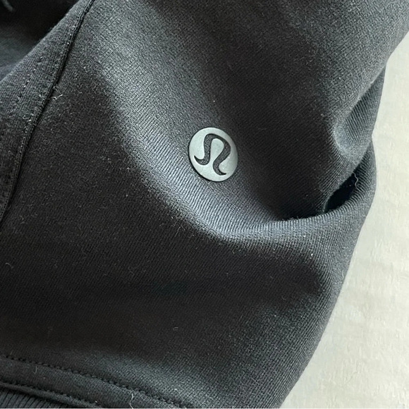 Lululemon Black Turtle Neck Sweatshirt With Canguroo Pocket . - Picture 6 of 7